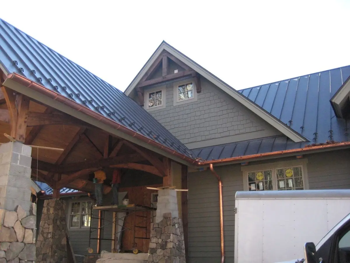 Craftsman Roofing team delivering quality roofing work in Riva Chase